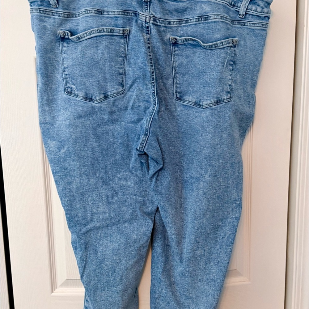 👖 Light Blue Distressed Boyfriend Jeans – Size 24W L - Picture 2 of 8